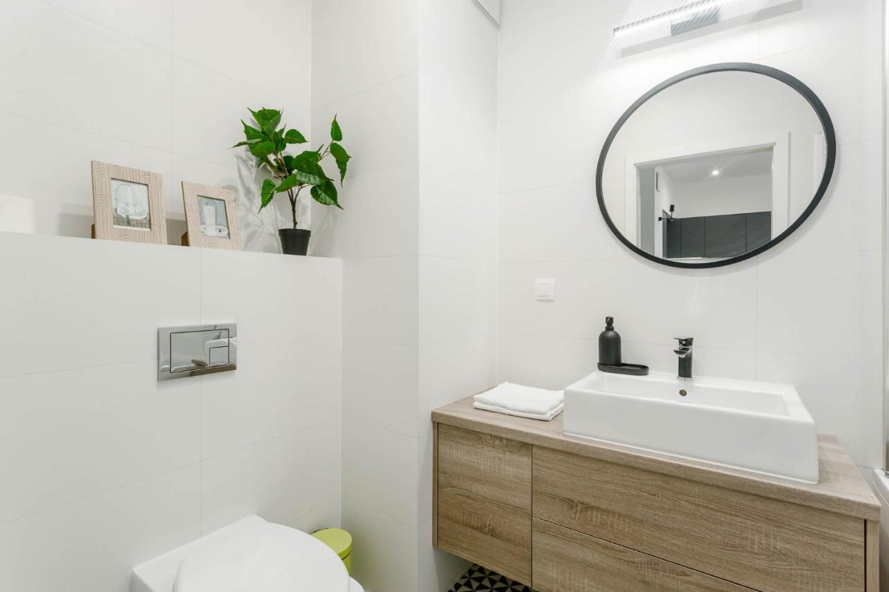 Chill Apartments Mokotow Residence Warsaw Exterior photo